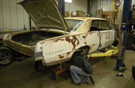 Schwartz Performance 1965 Pontiac Tempest- disassembling body